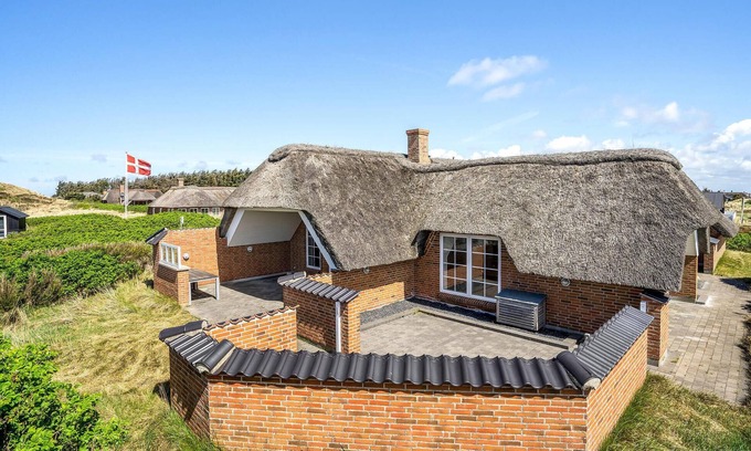 Klegod Strand House | Cozy home in Ringkøbing with sauna