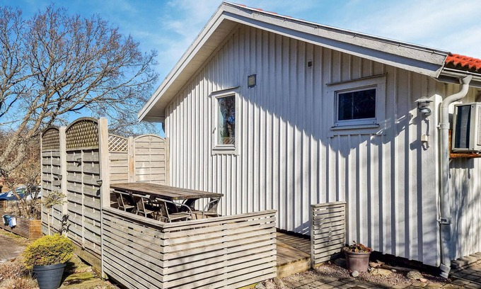 Skaerhamn House | Cozy home in Skärhamn with WiFi
