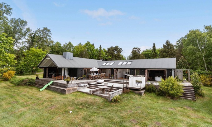 Vejby House | Cozy home in Vejby with sauna