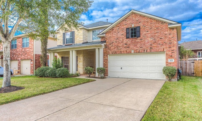 Pearland House | Cozy Home near Houston Medical Center, NRG Stadium and Galleria