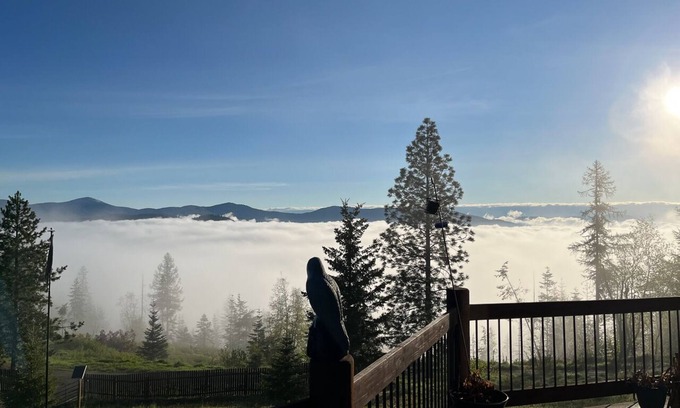 Spokane House | Cozy Home w/Views from Heaven!
