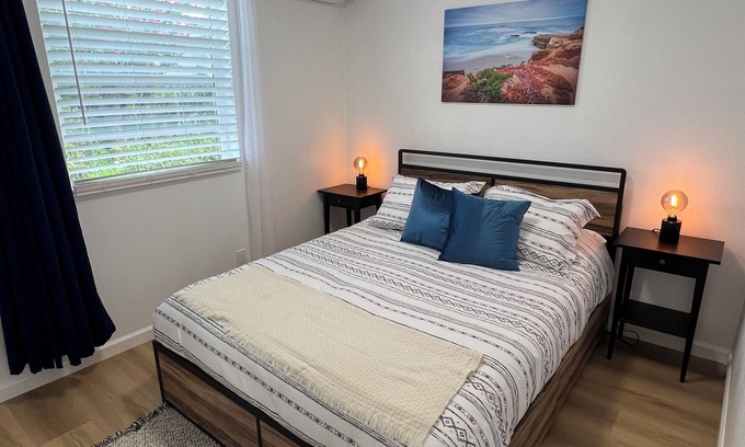 Clairemont Condo | Cozy Home with AC & Premium Amenities Near the Stunning Pacific Beach