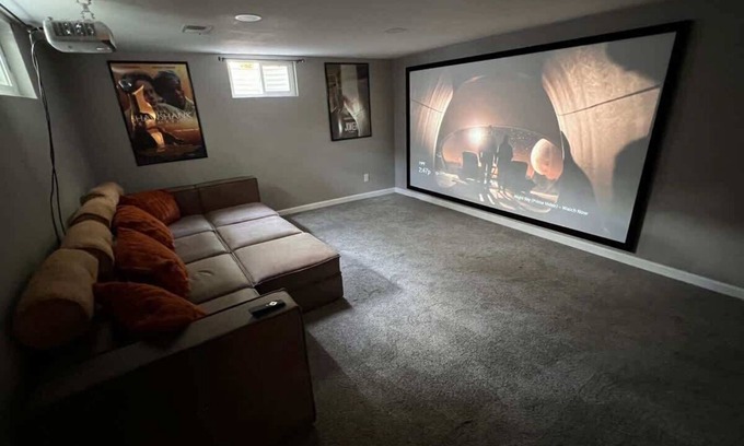 Allendale Area House | Cozy Hot Tub Escape - Pool Table & Home Theater