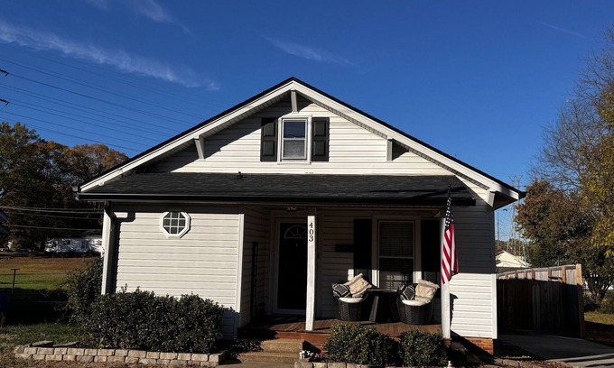 Kannapolis House | Cozy house, Fenced in backyard w/firepit & swing. Minutes from Downtown
