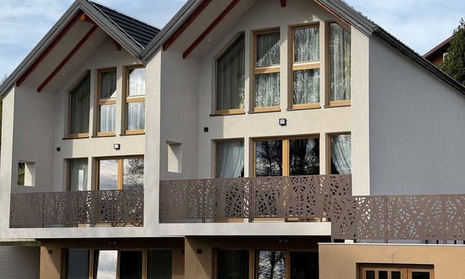 Zavrc House | Cozy house for pampering with a wellnes area and swimming pool. Nature & peace.