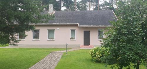 Narva-Joesuu House | Cozy house with sauna and terrace
