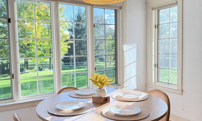 Ithaca House | Cozy Ithaca Retreat - Fenced Yard - 7 min drive to Cornell - Ev Charger