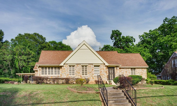 Jackson House | Cozy Jackson Vacation Rental < 1 Mi to University