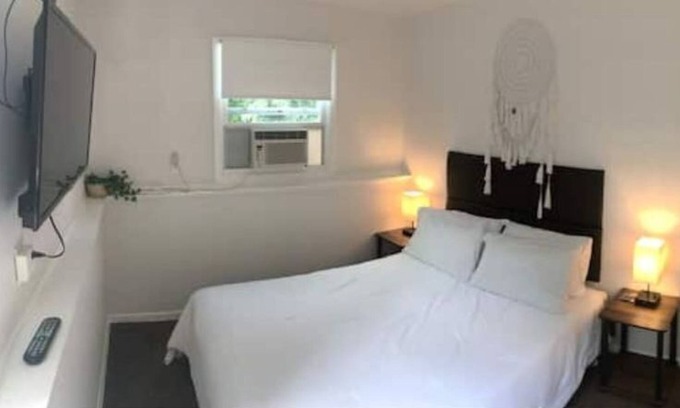 Kentwood Condo | Cozy Kellogg’s