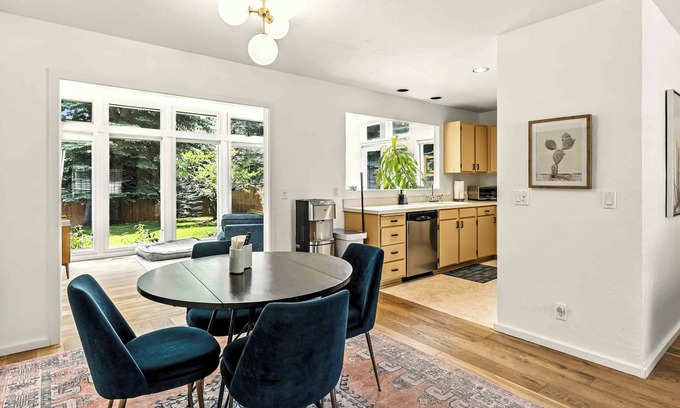 Sun Valley House | Cozy Ketchum Home - Dog-Friendly Yard, Hot Tub!