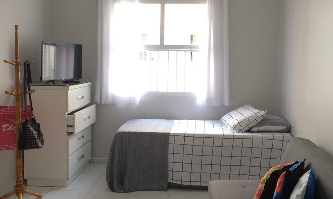 Ponta da Praia Apartment | Cozy Kitnet At The Beach
