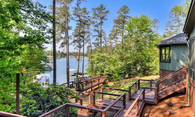Modoc Shores House | Cozy Lakefront Escape w/Views and Dock - Peaceful Retreat