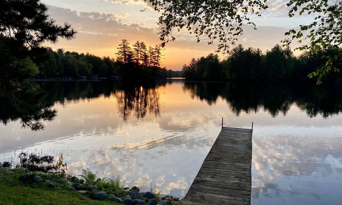 Rhinelander Cottage | Cozy Lakeside home, 3bd,/2 br, great fishing and beautiful sunrises!