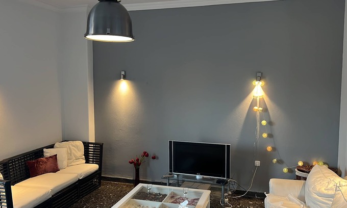 New Kypseli Apartment | Cozy Large Apartment Near Ampelokipoi