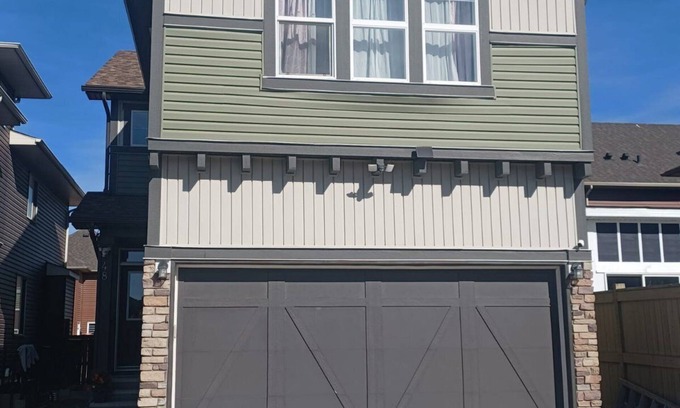Calgary House | Cozy legal Secondary suite