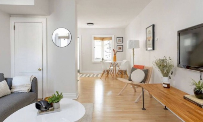 Beach Hill House | Cozy Leslieville house