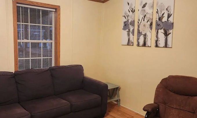 Dundee House | Cozy little home located in the Finger Lakes