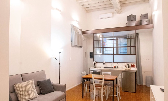 Rione XI Sant'Angelo Apartment | Cozy Loft near Pantheon and Jewish Ghetto
