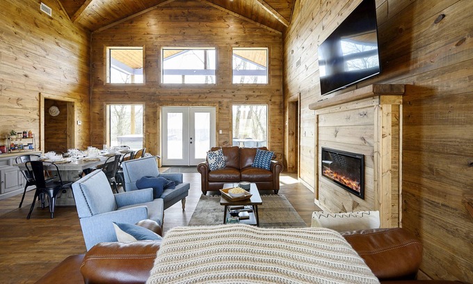 Golden Cabin | Cozy Luxe Riverfront Cabin- Relax-Swim