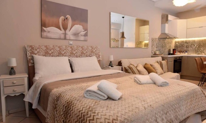 Psirri Apartment | Cozy Luxury Apartment in the Heart of Athens 8-2