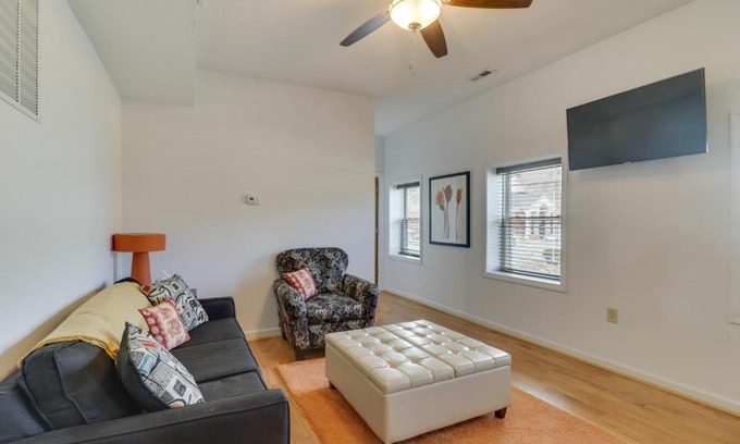 Marlinton Apartment | Cozy Marlinton Vacation Rental Downtown Location!
