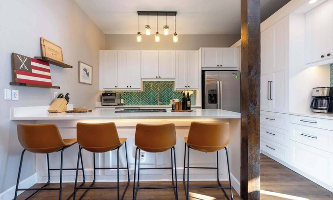 Eagle-Vail Apartment | Cozy Modern 2-Bedroom Condo Between Vail and BC