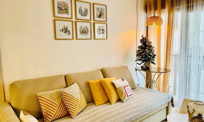 Villanua Apartment | Cozy Mountain Apartment in Central Villanúa – Sleeps 4, Fully Renovated