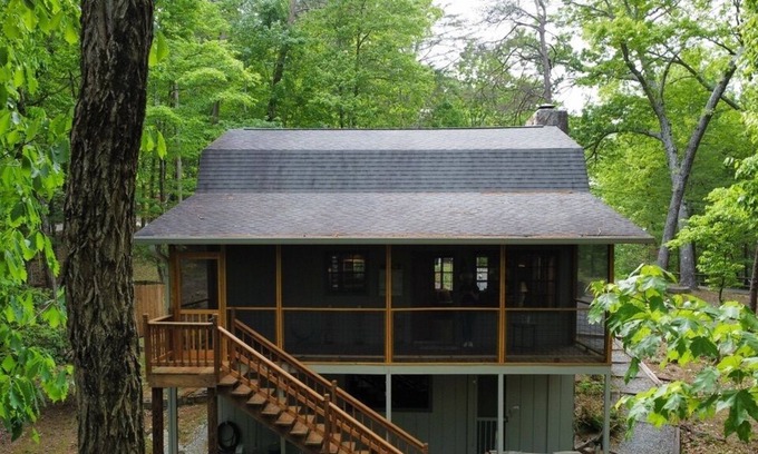 Walnut Mountain Cabin | Cozy Mountain Cabin close to Ellijay and Blue Ridge