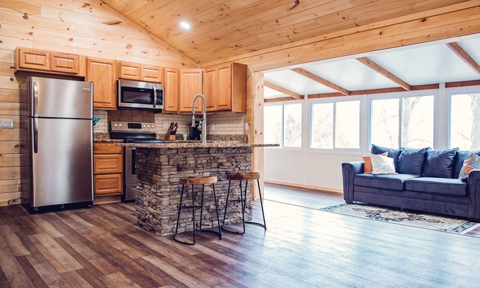Confluence Cabin | Cozy Mountain Cabin near Ohiopyle, Hot-Tub