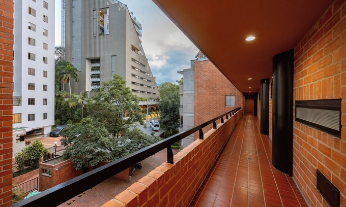 Las Lomas I Apartment | Cozy & newly remodeled 2BR apt steps from Provenza