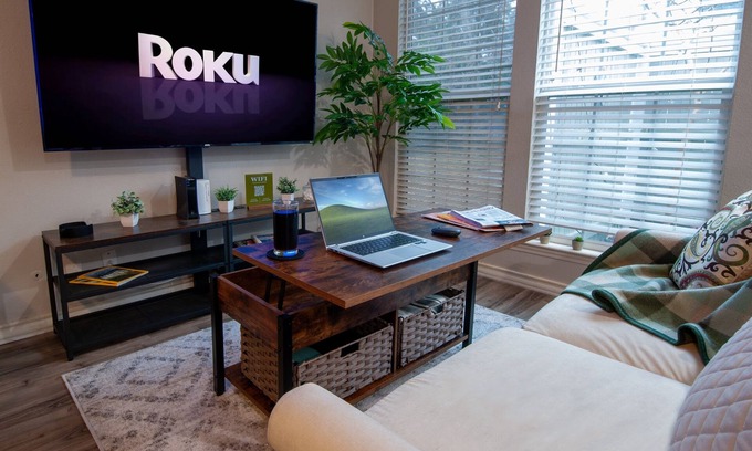 Far North Dallas Condo | Cozy North Dallas Condo