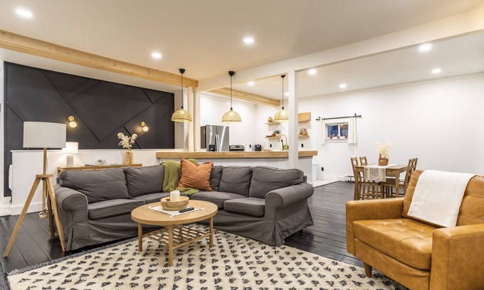 Two Harbors Apartment | Cozy North Shore Getaway