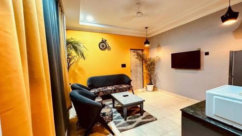 Kailash Colony Apartment | Cozy One Bedroom Apartment