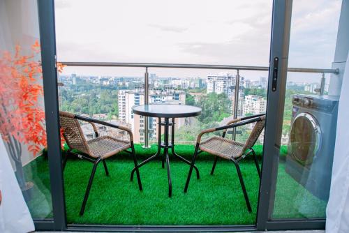 Kileleshwa Apartment | Cozy One Bedroom Apartment with Fantastic Skyline View in Kileleshwa, Nairobi