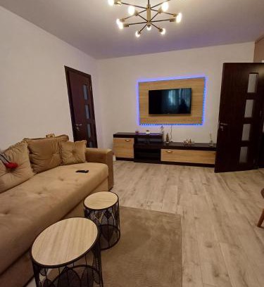 Craiova Apartment | Cozy Place