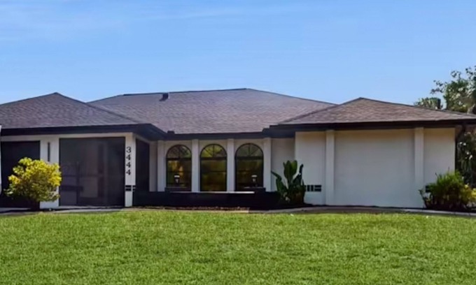 Port Charlotte - Charlotte Harbor House | Cozy Poolside Getaway in Port Charlotte | Private Pool Wi-Fi Washer/Dryer