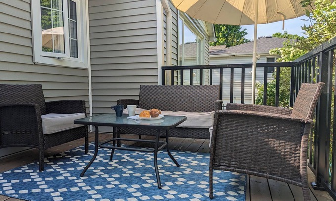 Port Elgin Cottage | Cozy Port Paradise - Minutes Walk from the Lake
