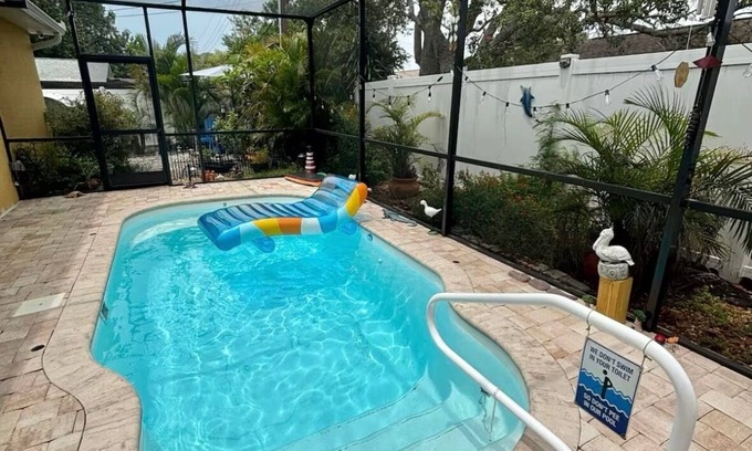 Tarpon Springs Apartment | Cozy & private guest suite in heart of Tarpon Springs!