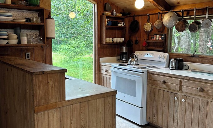 West Tisbury Condo | Cozy private room in 3 br house in West Tisbury