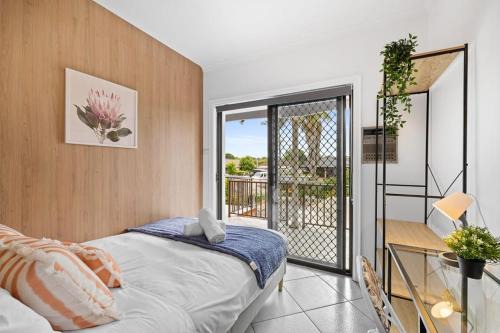 Bankstown House | Cozy Private Single Room in Bankstown - Near Transport & Shops - Shared Bathroom