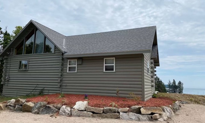 Jonesport Cabin | Cozy Quaint 2-bedroom ocean view cabin in peaceful Jonesport with WiFi