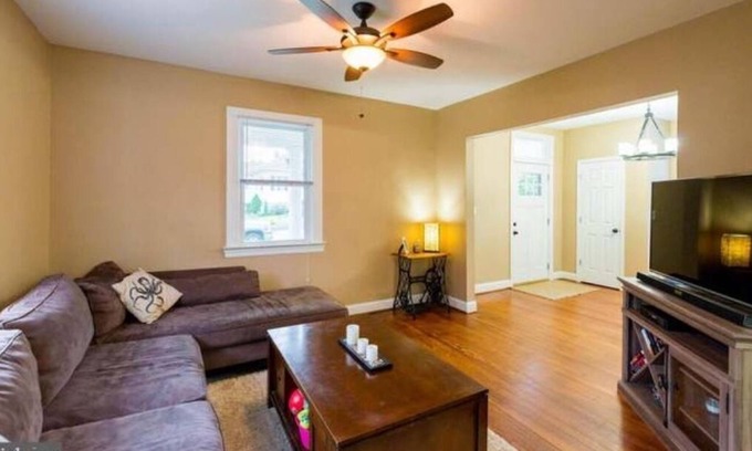 Brooklyn House | Cozy Quiet House,off Highway, 10m To Downtown Baltimore/Orioles & Ravens Stadium