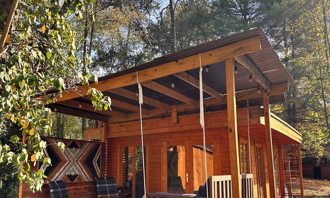 Scottsboro Cabin | Cozy retreat 10 minutes from the Nations with sauna and cold plunge