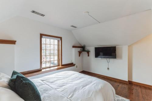 Cheyney Apartment | Cozy retreat in Thornton PA