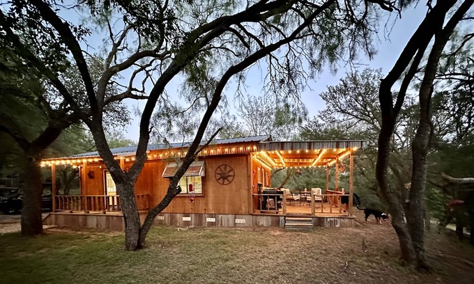 Goldthwaite Cabin | Cozy River Cabin In Mills County. Colorado River frontage on 1 acre