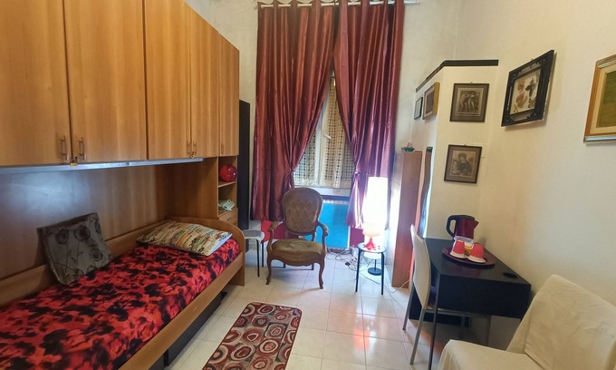 Villapizzone House | Cozy Room in Villapizzone, 100 meters from the metro and Tram, near the center