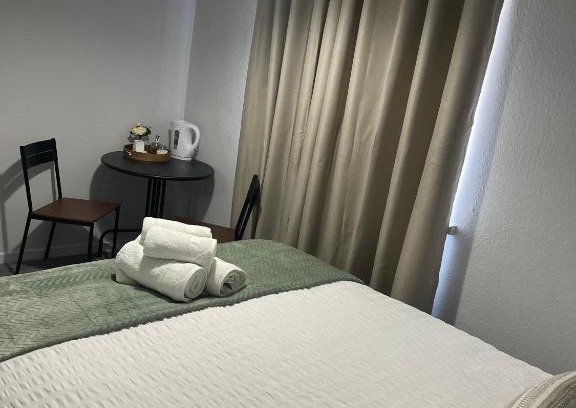 Patchway House | cozy room Shared House
