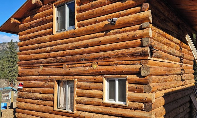 Laurier Cabin | Cozy Roost Retreat