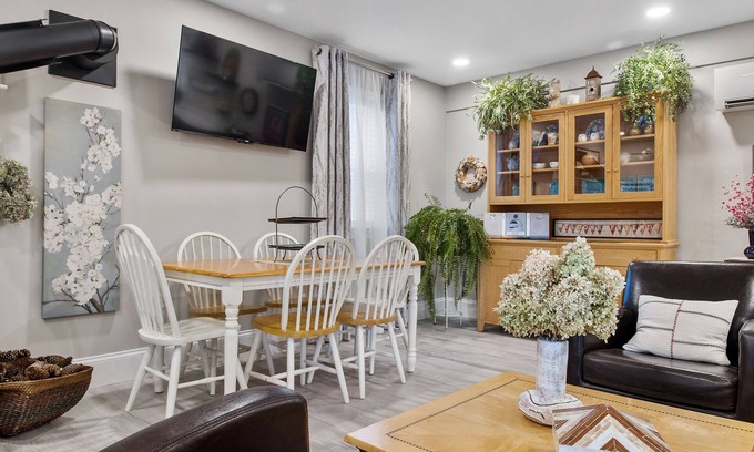 Spring City Cottage | Cozy rural cottage retreat on the banks of French Creek. Pet Friendly