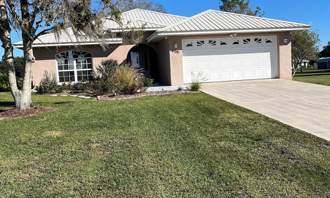 Highland House | Cozy Sebring Raceway Retreat